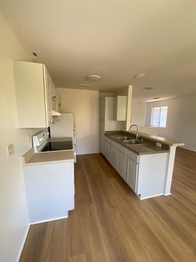 Building Photo - 91-318 Makalea Street #42