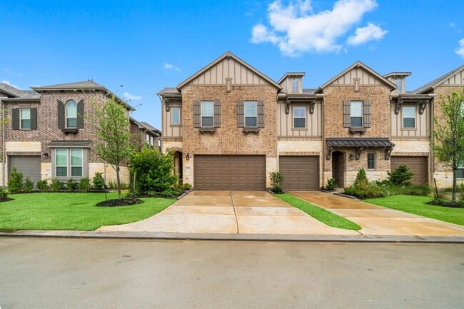 Primary Photo - 11231 Buchanan Cvs Ln