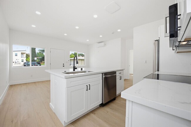 Building Photo - Brand new!