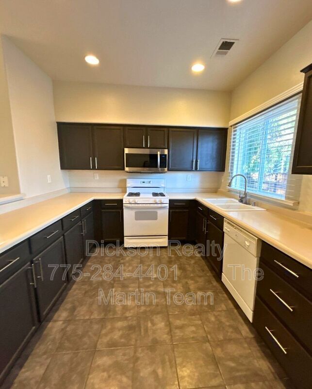 Building Photo - 5353 Desert Peach Dr