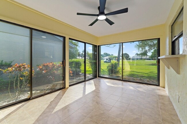 Building Photo - 2711 SW Egret Pond Cir