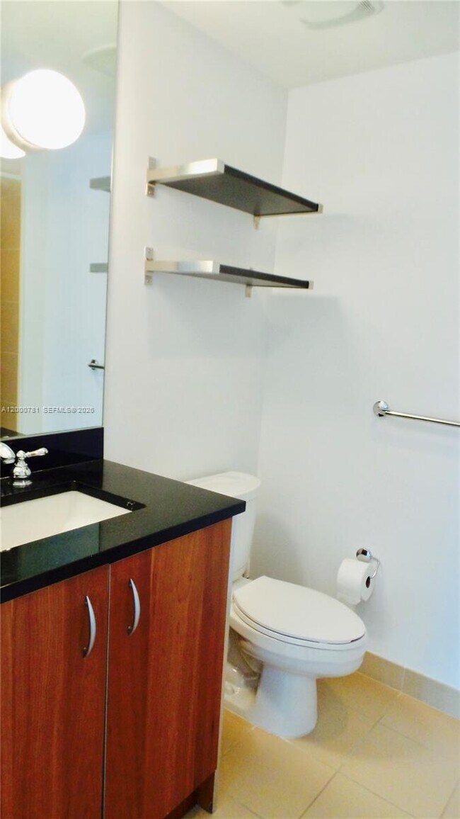 Building Photo - 300 S Biscayne Blvd