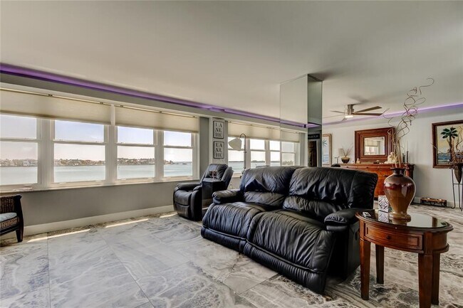 Building Photo - 5200 Brittany Dr S