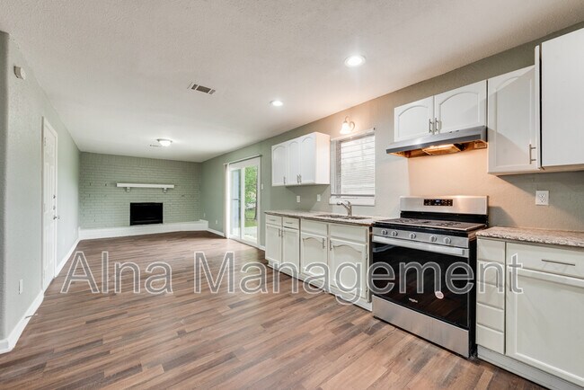 Building Photo - 3332 Mesquite Rd