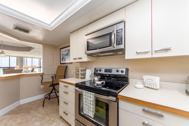 Building Photo - 1290 Gulf Blvd