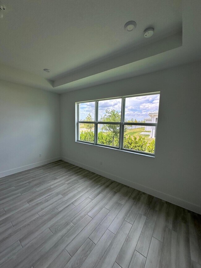 Building Photo - 12166 Viridian Blvd