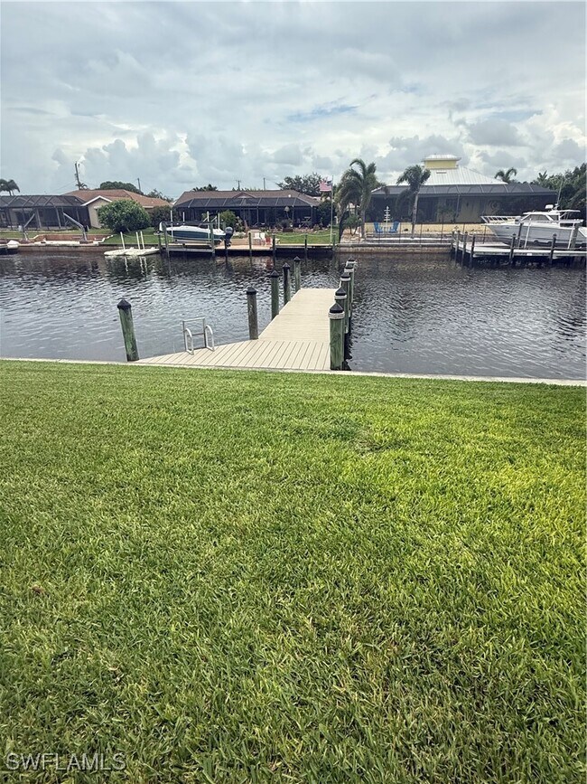 Building Photo - 1113 SE 20th Ct