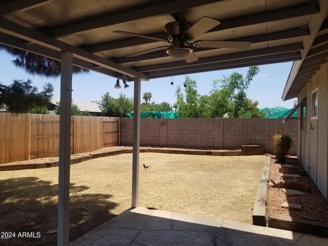 Building Photo - 10047 N 48th Ave