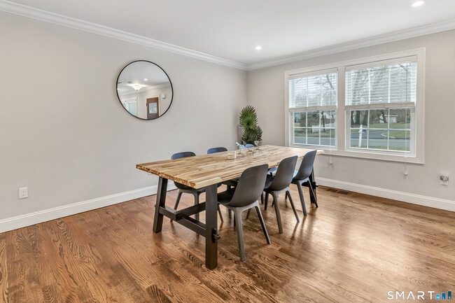 Building Photo - 44 Morehouse Hwy