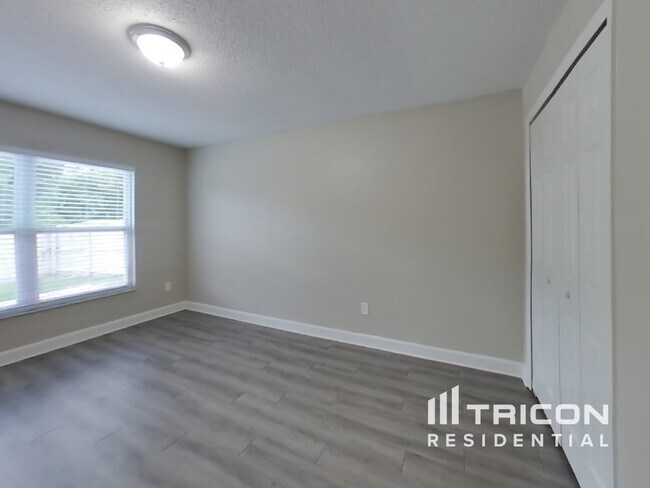 Building Photo - 7902 Oakstone Ct