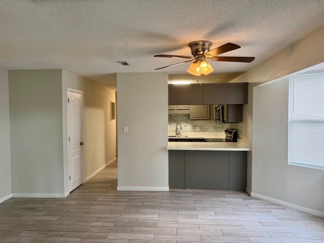 Building Photo - 3252 Cypress Ln