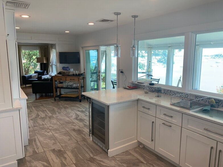 Building Photo - 45 Idle Day Dr