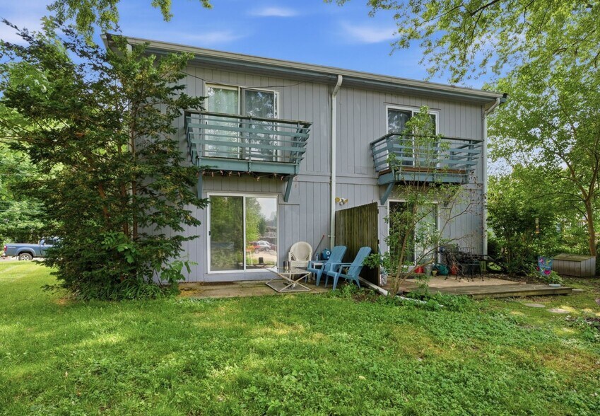 Building Photo - 604 Bartels St