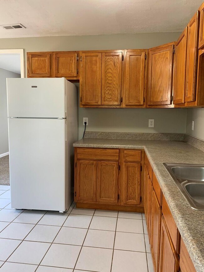 Building Photo - 209 Burch Rd