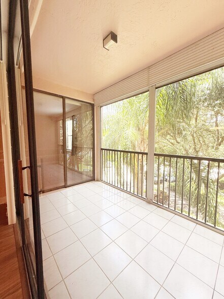 Building Photo - 4300 NW 30th St
