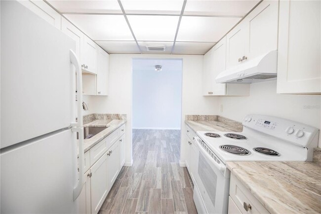 Building Photo - 8630 Blind Pass Rd