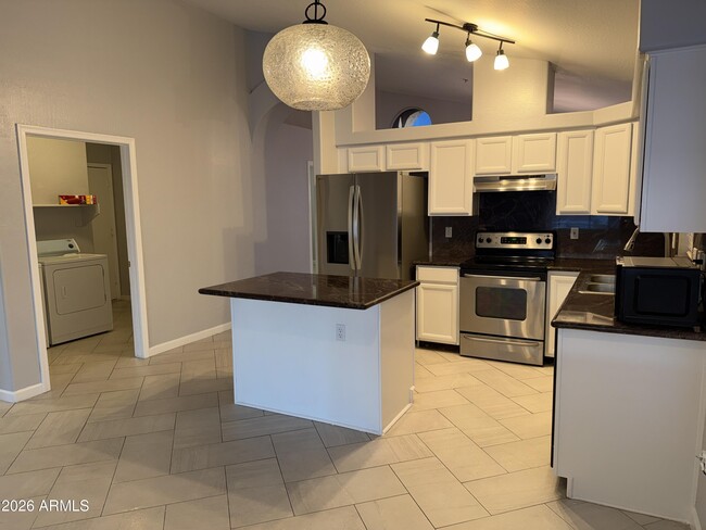 Building Photo - 3069 N 87th Way