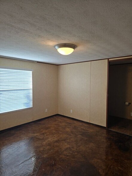 Building Photo - 5381 Co Rd 3300