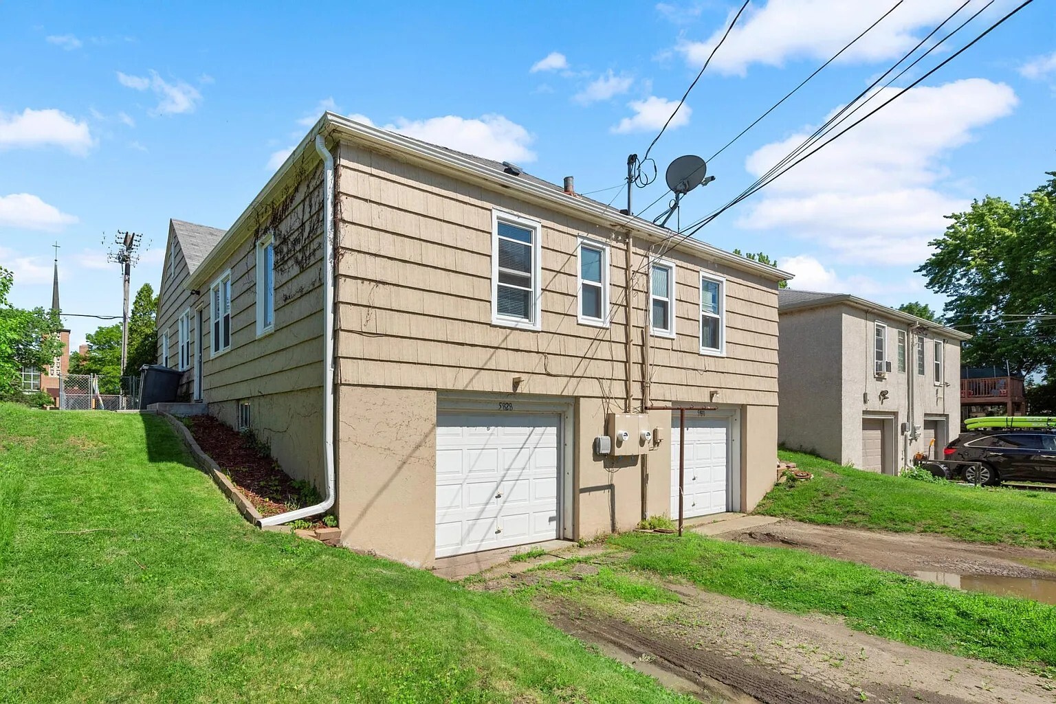 Building Photo - 5830 Lyndale Ave S