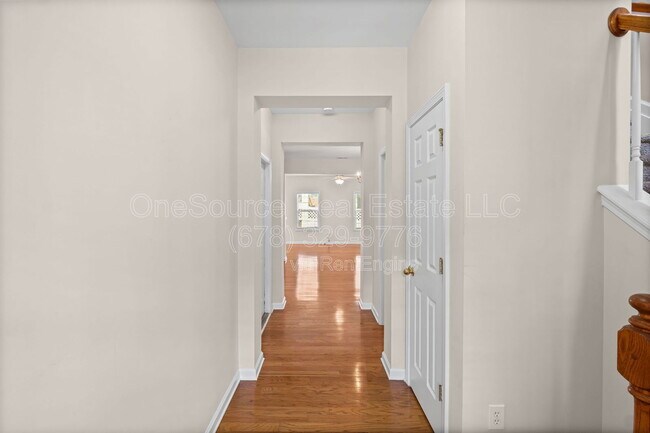Building Photo - 1821 Willow Branch Ln