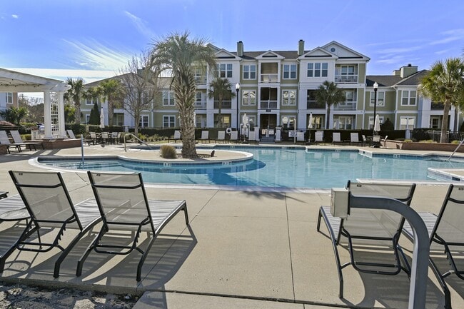 Building Photo - 1112 Rosewood Ln