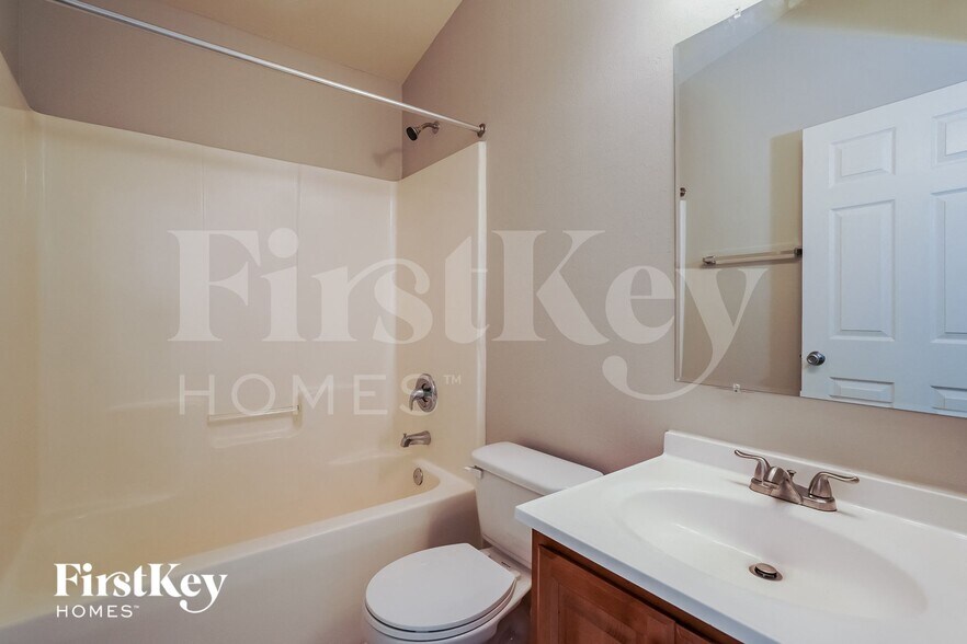 Building Photo - 317 Melissa Dr