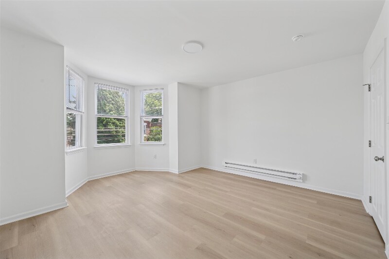 Building Photo - 230 N 61st St