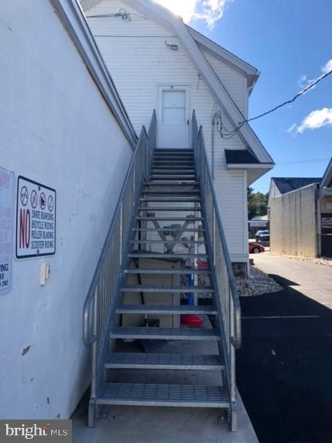 Building Photo - 1310 Easton Rd