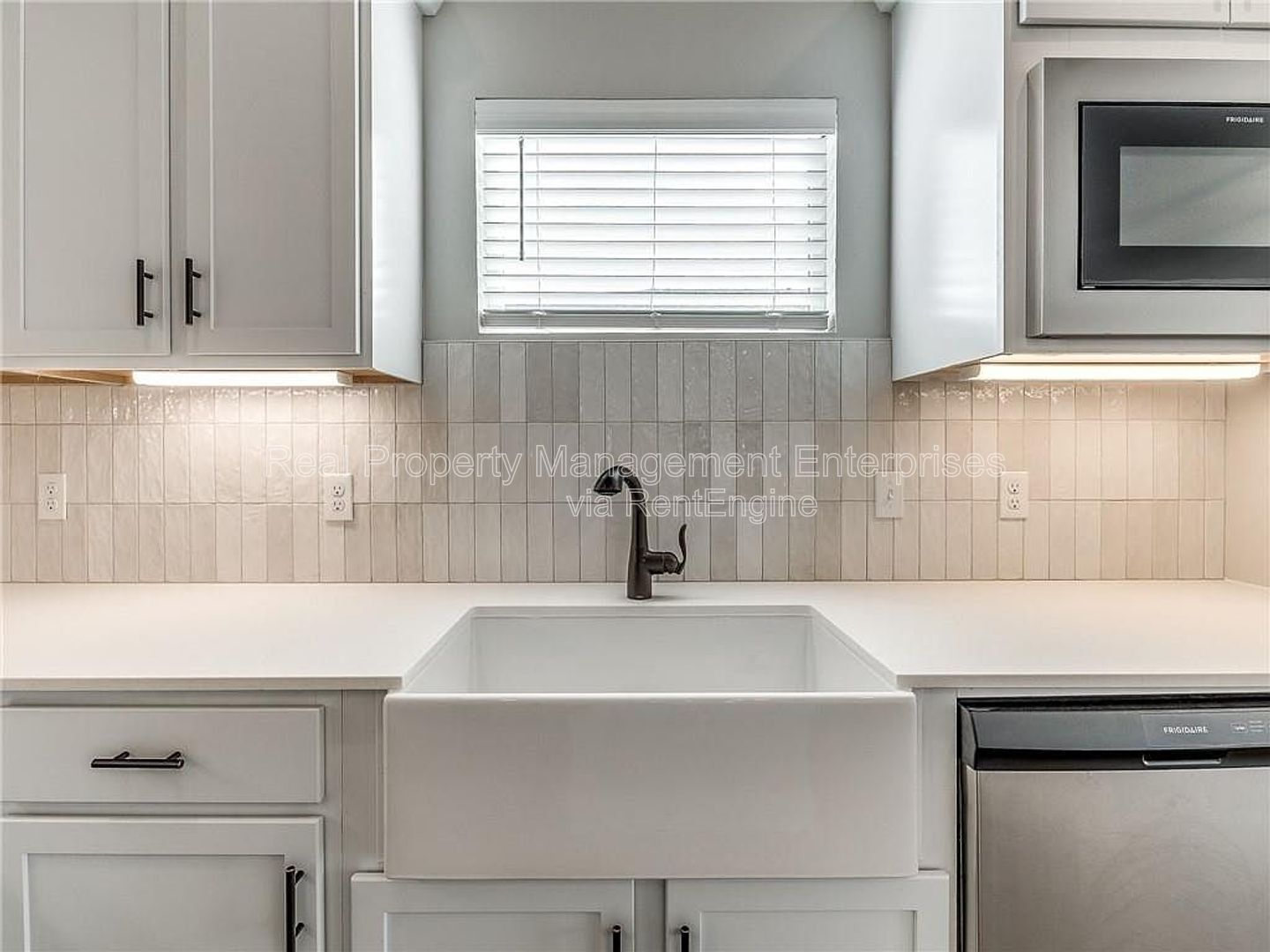 Building Photo - 8104 NW 151st Cir