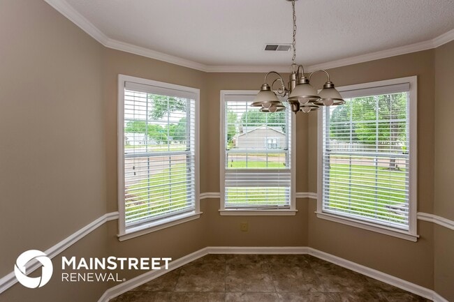 Building Photo - 7642 White Ash Dr