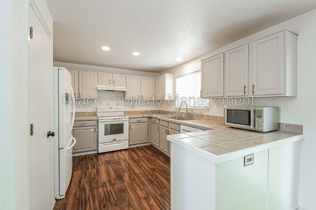 Building Photo - 13427 Dexter Way