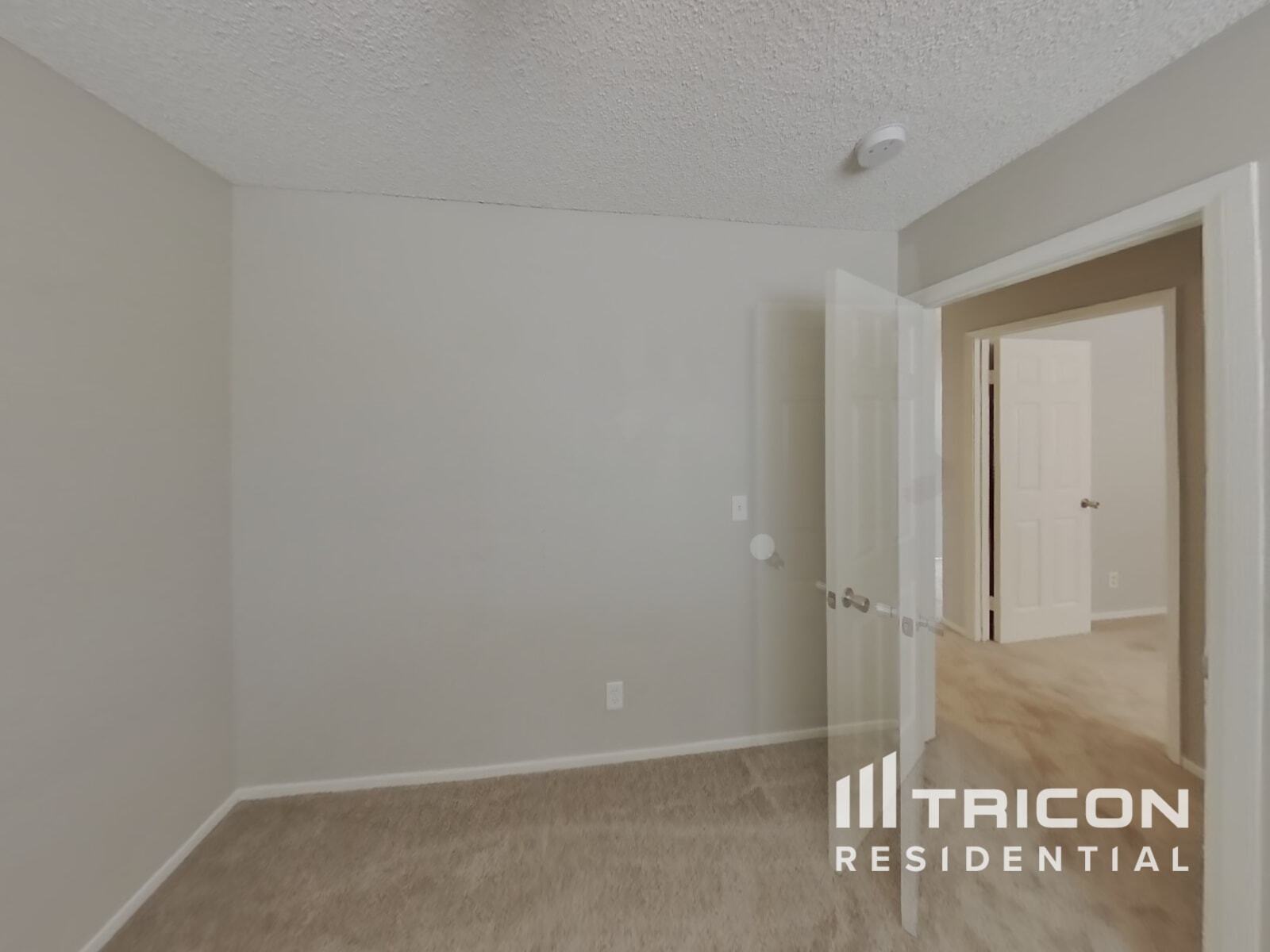 Building Photo - 1004 Bird Springs Dr