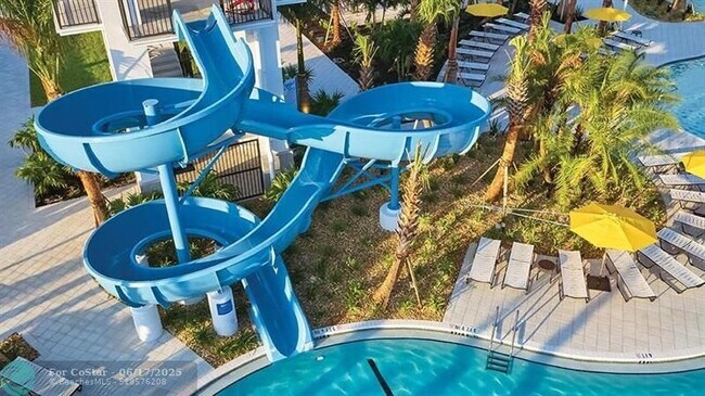 Building Photo - 14989 RedCove Pl