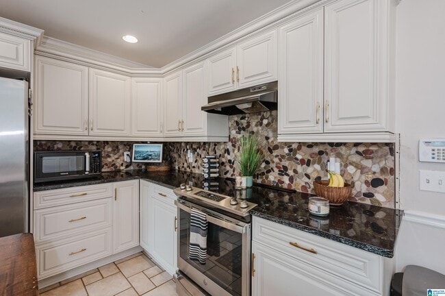 Building Photo - 2871 Wisteria Dr