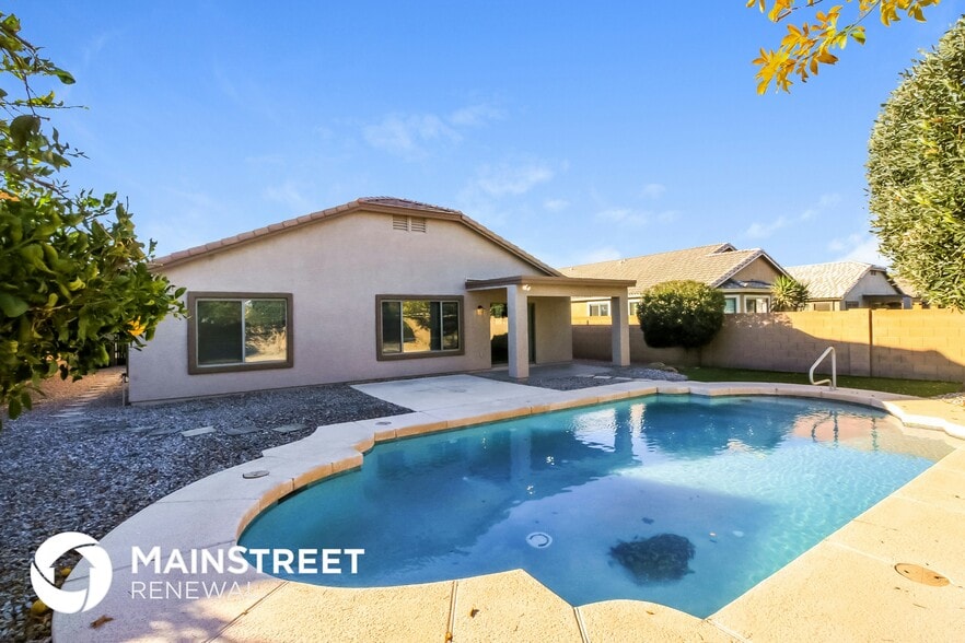 Building Photo - 1600 E Leaf Rd