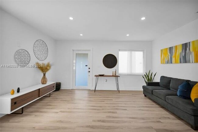 Building Photo - 6540 SW 4th St