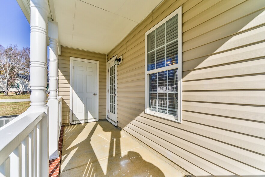 Building Photo - 304 Whitehall Ct