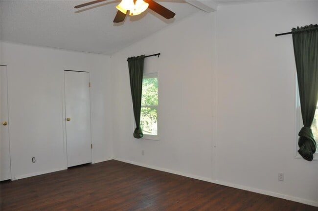 Building Photo - 367 Mesquite St