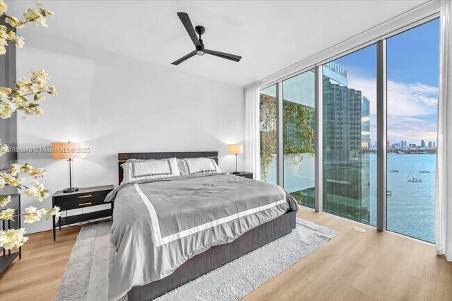 Building Photo - 1300 Monad Ter