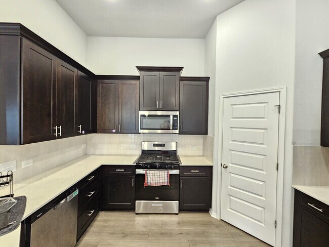 Building Photo - Gorgeous First Time Rental, 4 bed, 3 full bath with flex room which could be used as a 5th bedroo...