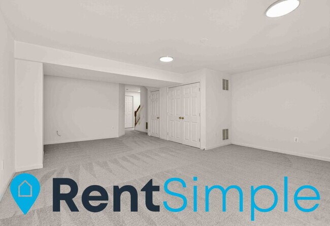 Building Photo - 983 Longview Ln