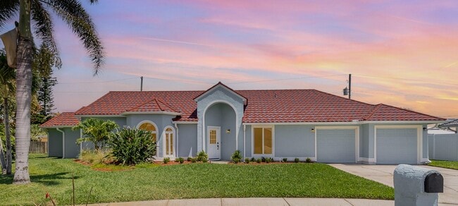 Building Photo - 180 Waters Edge Ln