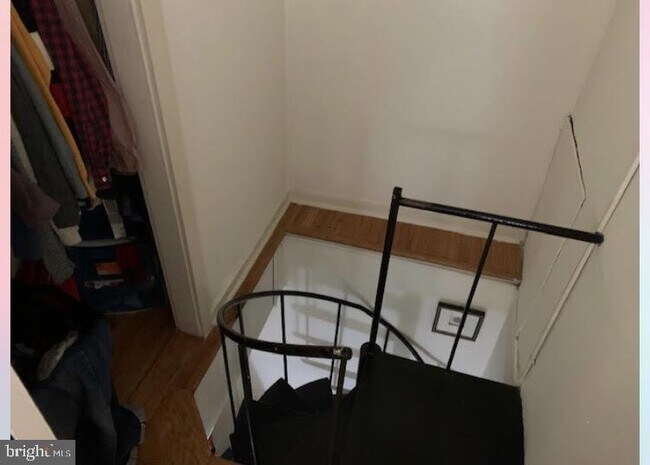 Building Photo - 409-15 S 11th St