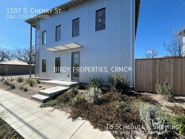 Building Photo - 1107 S Cherry St
