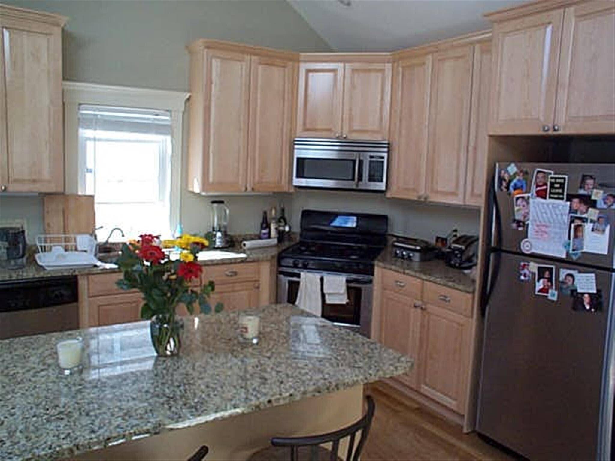 Building Photo - 117 Columbia St