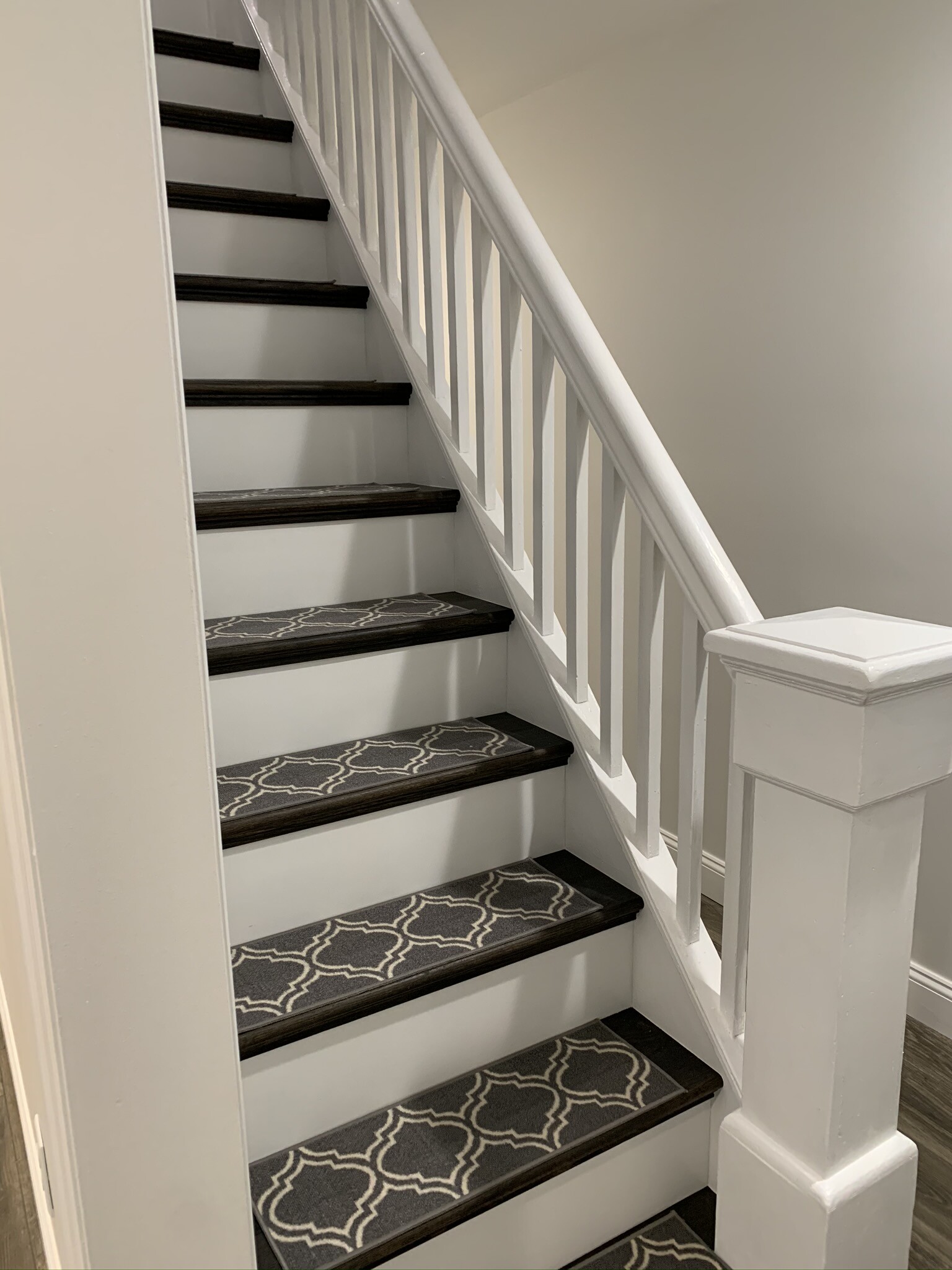 Hallway - 93 Robert St