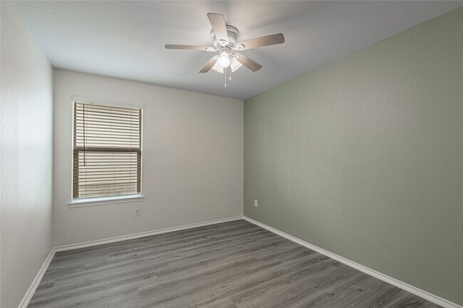 Building Photo - 117 Rockbridge Dr