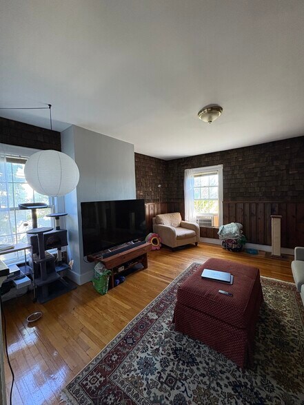 Building Photo - 54 Atherton St