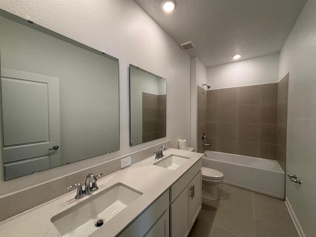 Building Photo - 6097 Meditation Dr