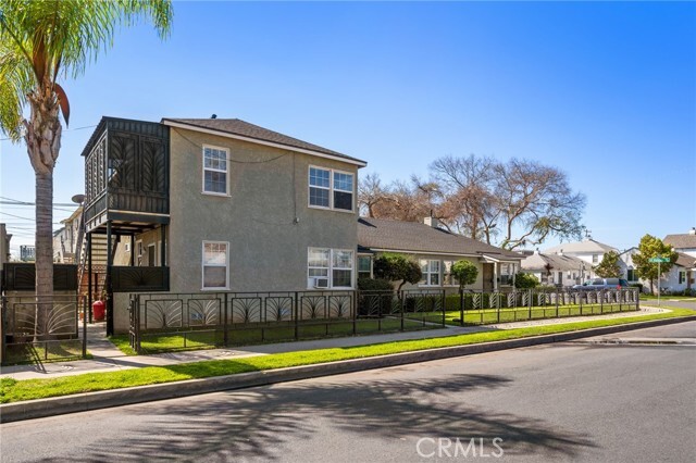 Building Photo - 15702 Halldale Ave
